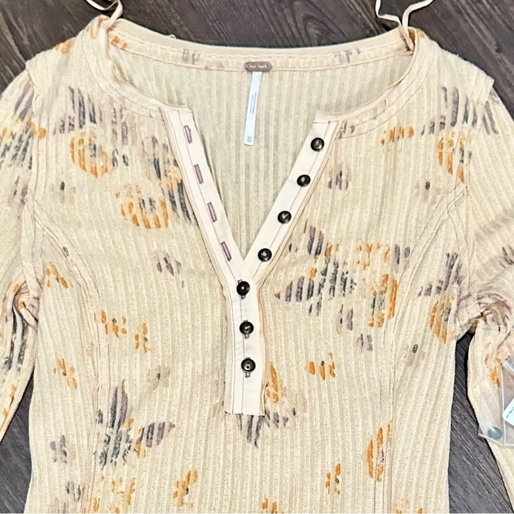 Free People Top - Picture 3 of 6